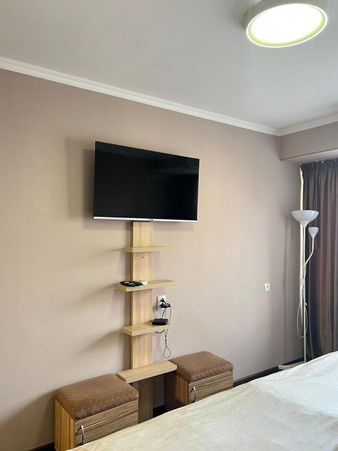 Seven Hotel Bishkek Exterior photo